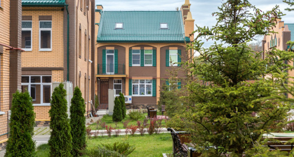 ЖК "Квартал таунхаусов "Кронбург" (Коттеджный поселок)