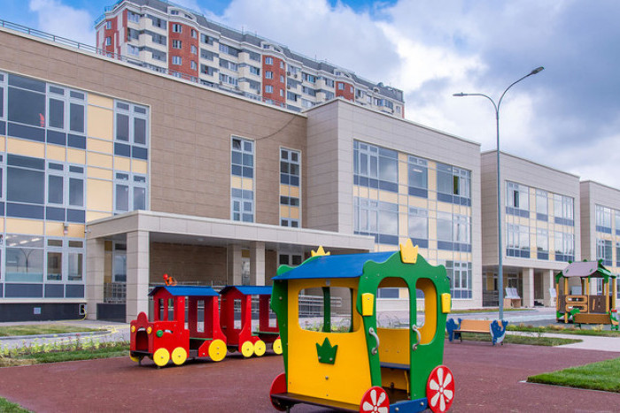 12 школ и детсадов возведут в Новой Москве к сентябрю 2023 года