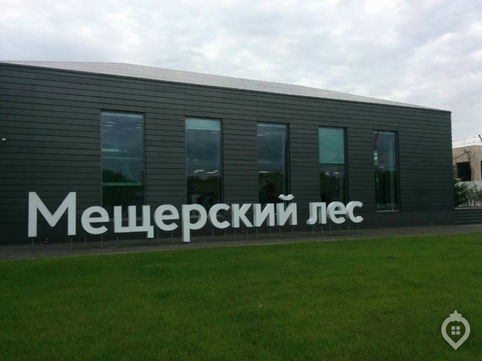 Театрдағы жалаңаш актрисалар