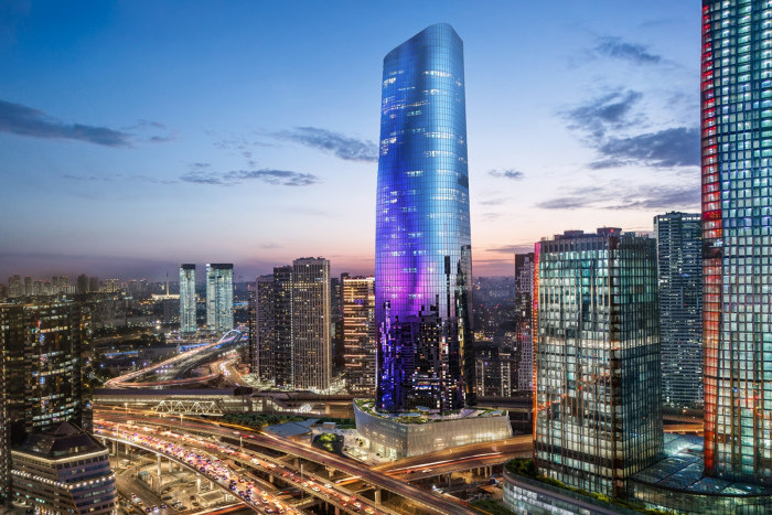 На территории "Москва-Сити" началось строительство 64-этажного небоскреба